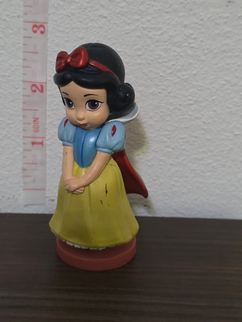 Disney Store Animators' Collection 3.5" Toddler Snow White PVC Figure